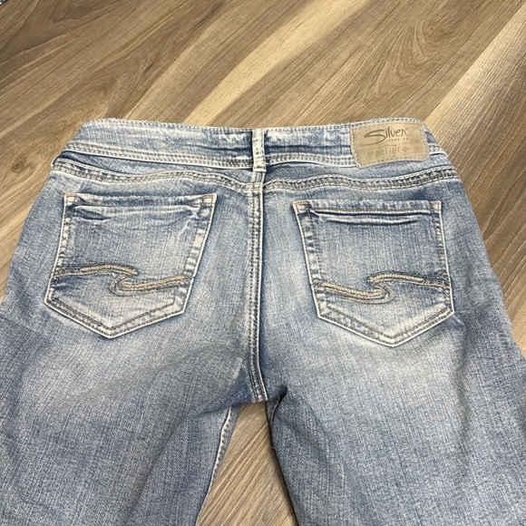 Silver jeans Suki Bermuda Distressed Denim Women Shorts size 27 - Picture 9 of 9